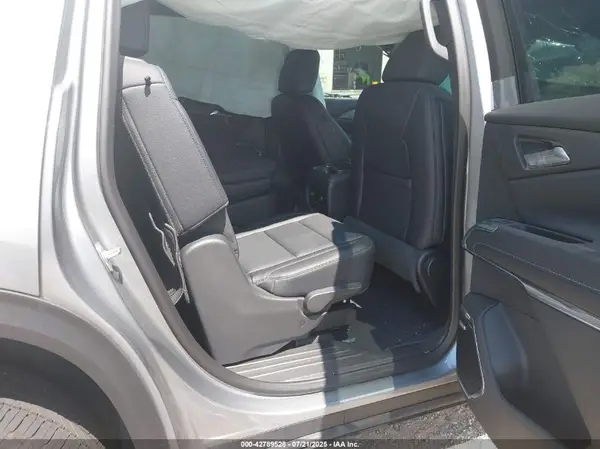 1GNERGRS5SJ184686 2025 CHEVROLET TRAVERSE - Image 8