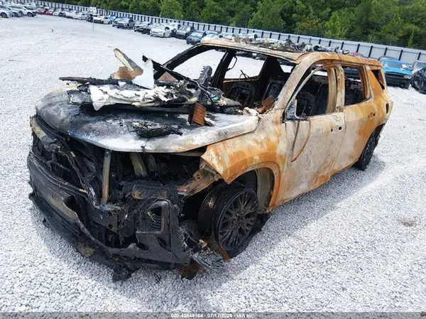 1GNERGRS5SJ214351 2025 CHEVROLET TRAVERSE - Image 2