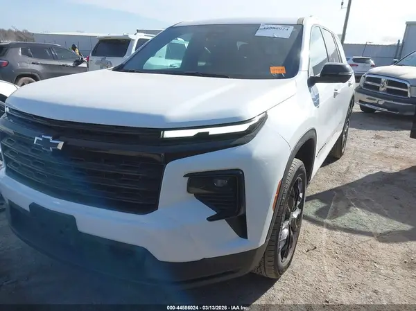 1GNERGRS5SJ241520 2025 CHEVROLET TRAVERSE - Image 2