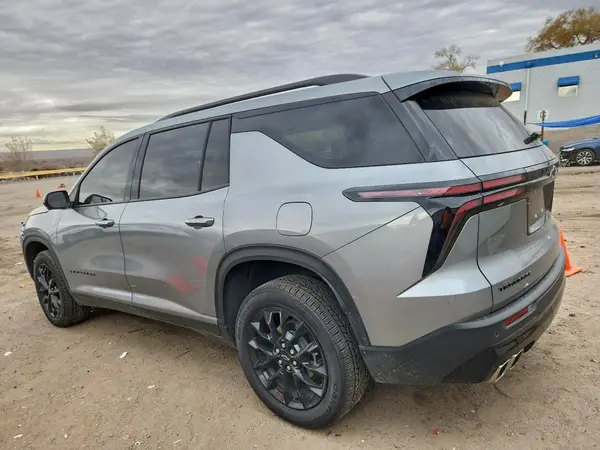 1GNERGRS5SJ242361 2025 CHEVROLET TRAVERSE - Image 2