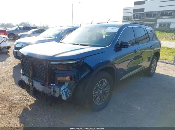 1GNERGRS7SJ250641 2025 CHEVROLET TRAVERSE - Image 2