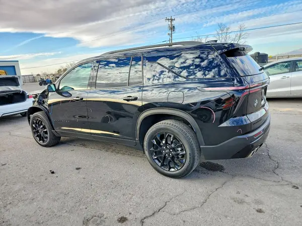 1GNERGRS7SJ285485 2025 CHEVROLET TRAVERSE - Image 2
