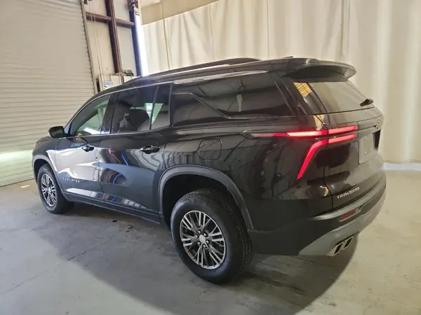 1GNERGRS8SJ157062 2025 CHEVROLET TRAVERSE - Image 2