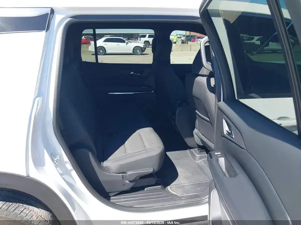 1GNERGRS8SJ185590 2025 CHEVROLET TRAVERSE - Image 8