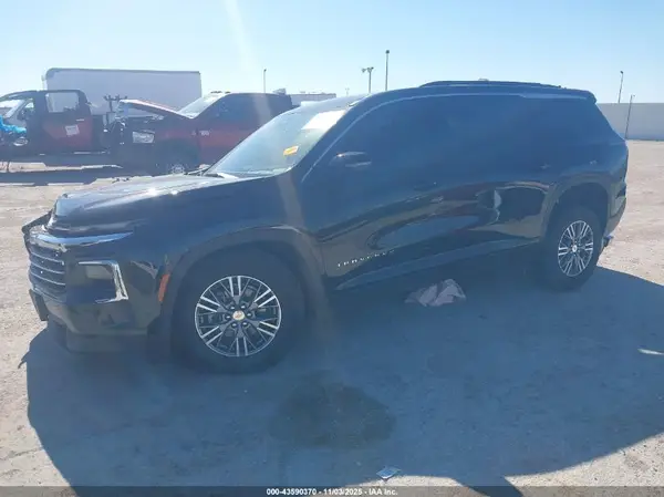1GNERGRS8SJ203702 2025 CHEVROLET TRAVERSE - Image 2