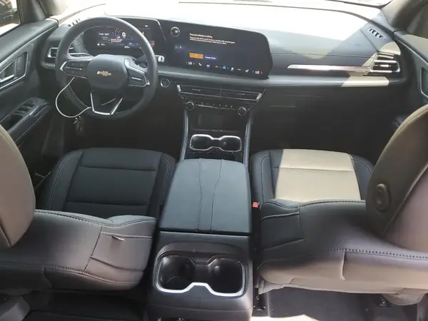1GNERGRS8SJ245724 2025 CHEVROLET TRAVERSE - Image 8