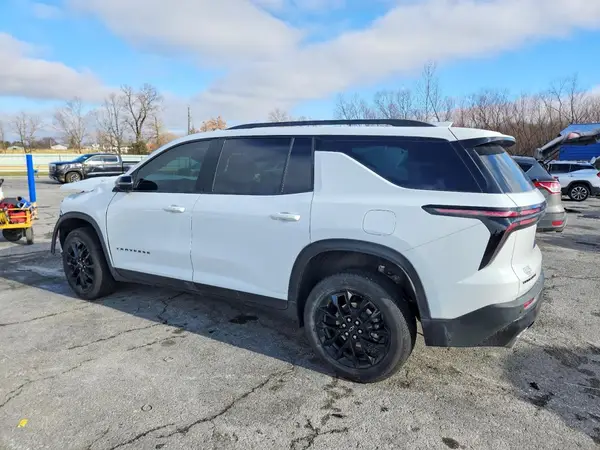 1GNERGRS9SJ178499 2025 CHEVROLET TRAVERSE - Image 2