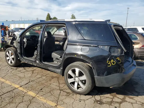 1GNERHKW0JJ101845 2018 CHEVROLET TRAVERSE - Image 2