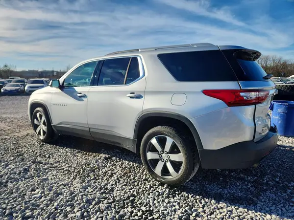 1GNERHKW0JJ279206 2018 CHEVROLET TRAVERSE - Image 2