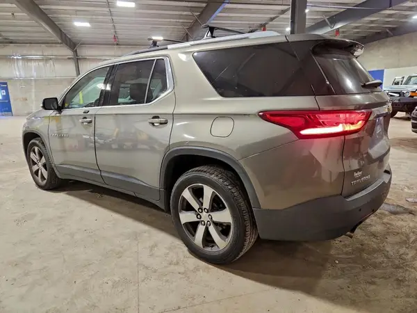 1GNERHKW1JJ104284 2018 CHEVROLET TRAVERSE - Image 2