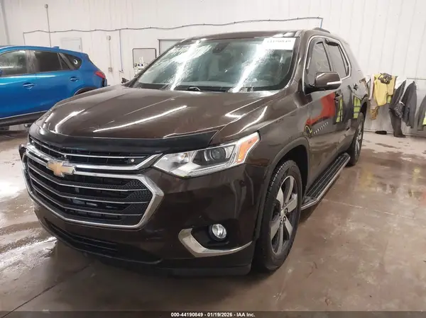 1GNERHKW1JJ143473 2018 CHEVROLET TRAVERSE - Image 2