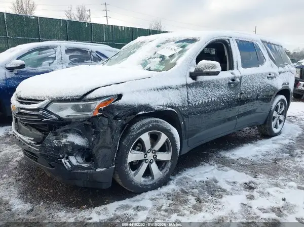 1GNERHKW1JJ171824 2018 CHEVROLET TRAVERSE - Image 2
