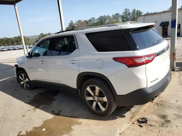 1GNERHKW1JJ222268 2018 CHEVROLET TRAVERSE - Image 2