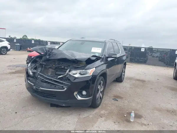 1GNERHKW1KJ166236 2019 CHEVROLET TRAVERSE - Image 2