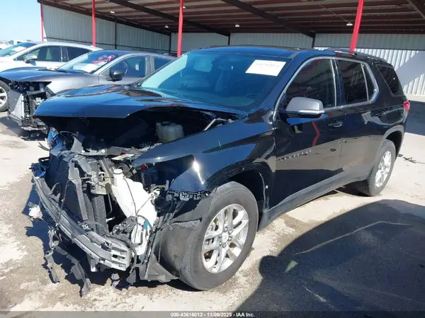 1GNERHKW1KJ277918 2019 CHEVROLET TRAVERSE - Image 2