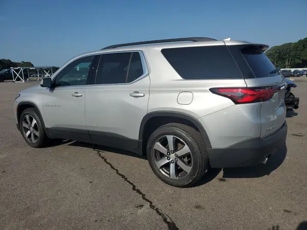 1GNERHKW1NJ106588 2022 CHEVROLET TRAVERSE - Image 2