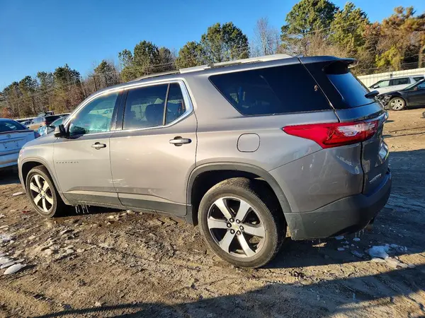 1GNERHKW2JJ107565 2018 CHEVROLET TRAVERSE - Image 2