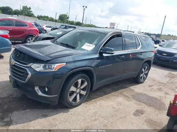 1GNERHKW2JJ110000 2018 CHEVROLET TRAVERSE - Image 2