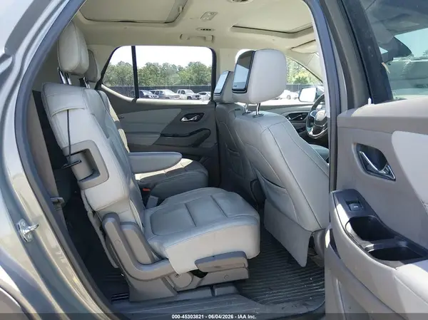 1GNERHKW2JJ246837 2018 CHEVROLET TRAVERSE - Image 8