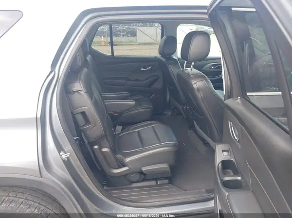 1GNERHKW2JJ260852 2018 CHEVROLET TRAVERSE - Image 8