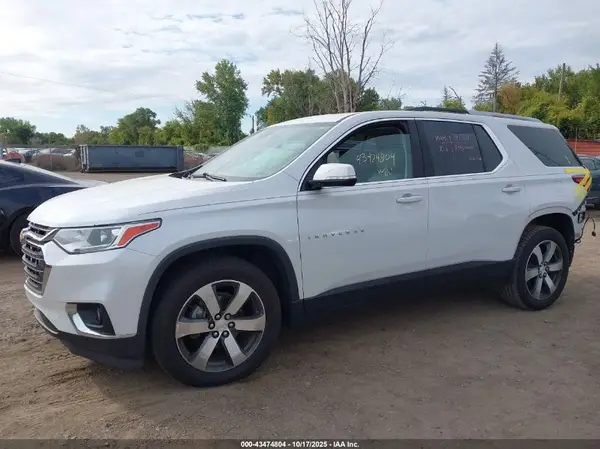 1GNERHKW2JJ278722 2018 CHEVROLET TRAVERSE - Image 2