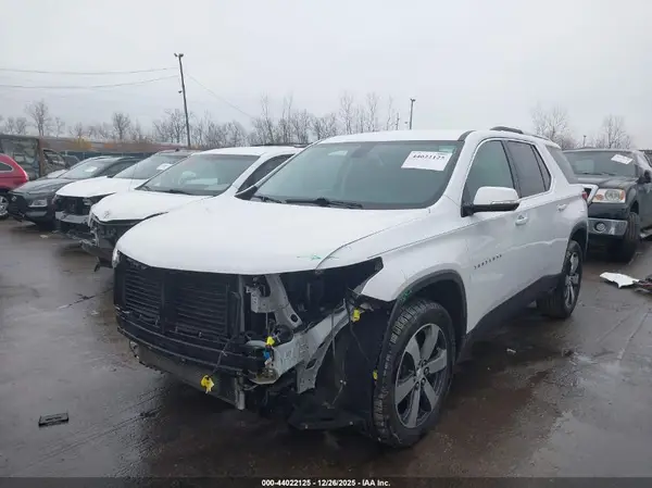 1GNERHKW2JJ279188 2018 CHEVROLET TRAVERSE - Image 2