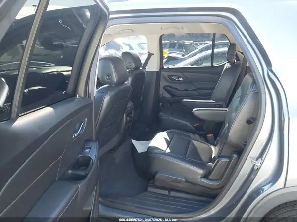 1GNERHKW2JJ282060 2018 CHEVROLET TRAVERSE - Image 8