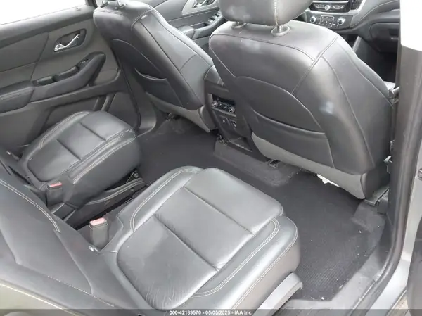 1GNERHKW3JJ135861 2018 CHEVROLET TRAVERSE - Image 8