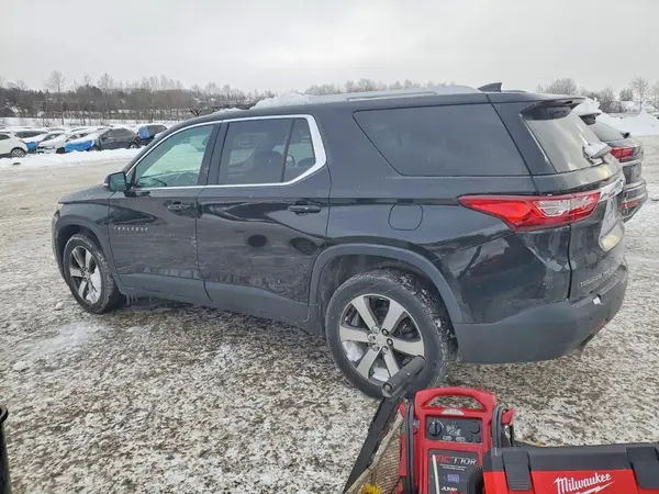 1GNERHKW3JJ155141 2018 CHEVROLET TRAVERSE - Image 2