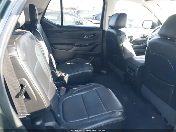 1GNERHKW3JJ266868 2018 CHEVROLET TRAVERSE - Image 8