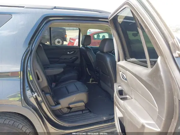 1GNERHKW3KJ277242 2019 CHEVROLET TRAVERSE - Image 8