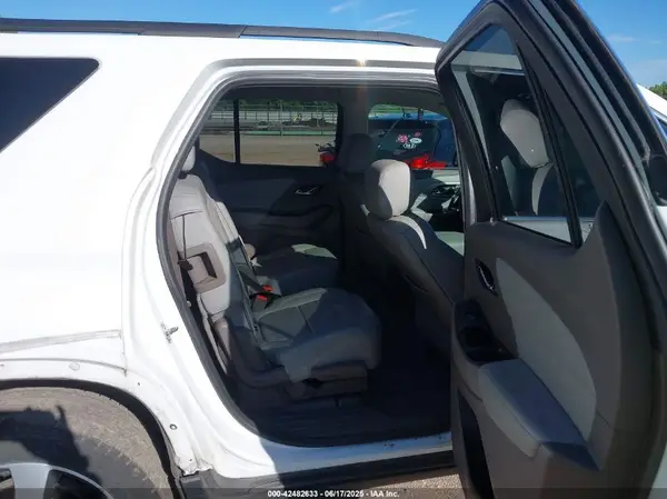 1GNERHKW3KJ286426 2019 CHEVROLET TRAVERSE - Image 8