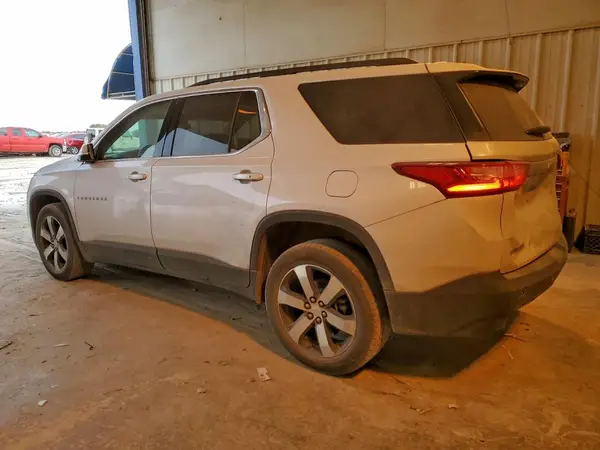 1GNERHKW3LJ235851 2020 CHEVROLET TRAVERSE - Image 2