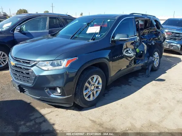 1GNERHKW3LJ304912 2020 CHEVROLET TRAVERSE - Image 2