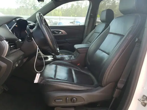 1GNERHKW3NJ105930 2022 CHEVROLET TRAVERSE - Image 1