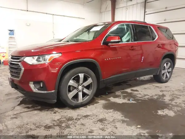 1GNERHKW4JJ127820 2018 CHEVROLET TRAVERSE - Image 2