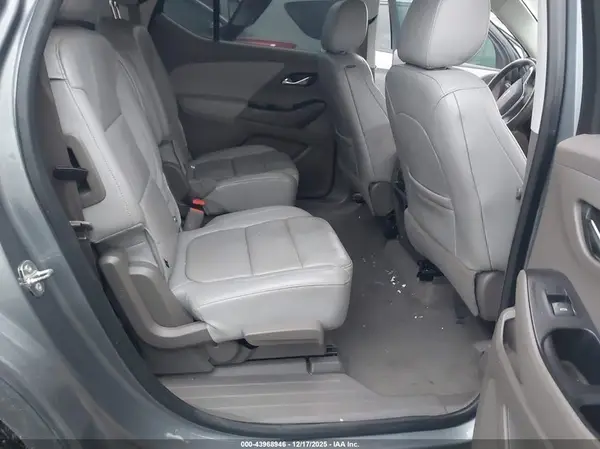 1GNERHKW4JJ134735 2018 CHEVROLET TRAVERSE - Image 8
