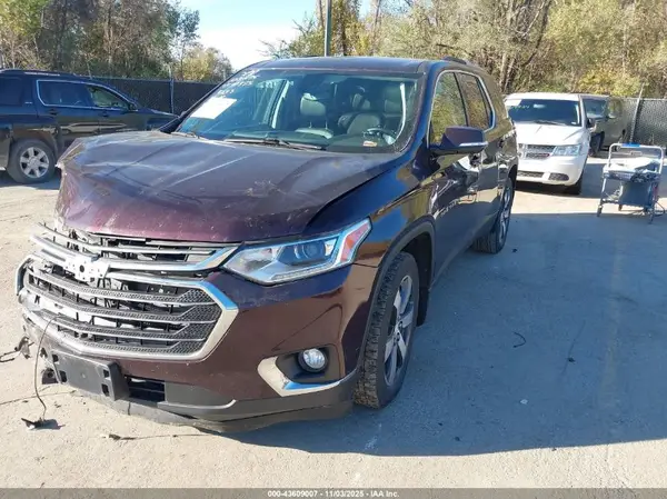 1GNERHKW4JJ195003 2018 CHEVROLET TRAVERSE - Image 2