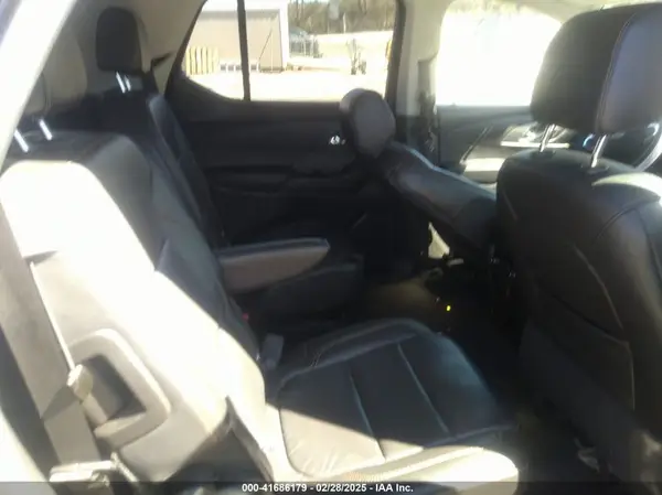 1GNERHKW4KJ195780 2019 CHEVROLET TRAVERSE - Image 8