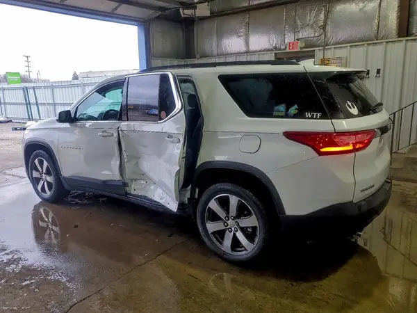 1GNERHKW4LJ174414 2020 CHEVROLET TRAVERSE - Image 2