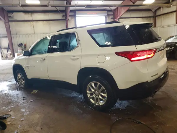 1GNERHKW4MJ135677 2021 CHEVROLET TRAVERSE - Image 2