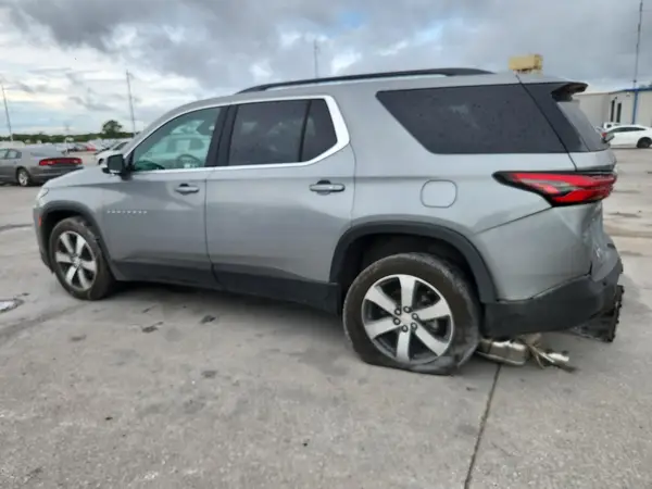 1GNERHKW4PJ325693 2023 CHEVROLET TRAVERSE - Image 2