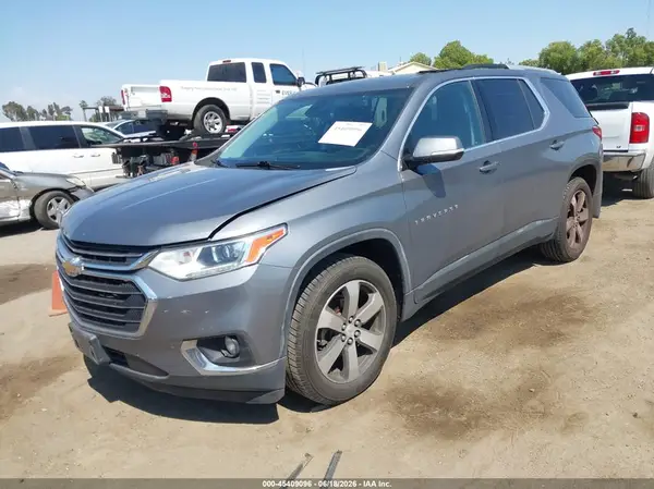 1GNERHKW5JJ112033 2018 CHEVROLET TRAVERSE - Image 2