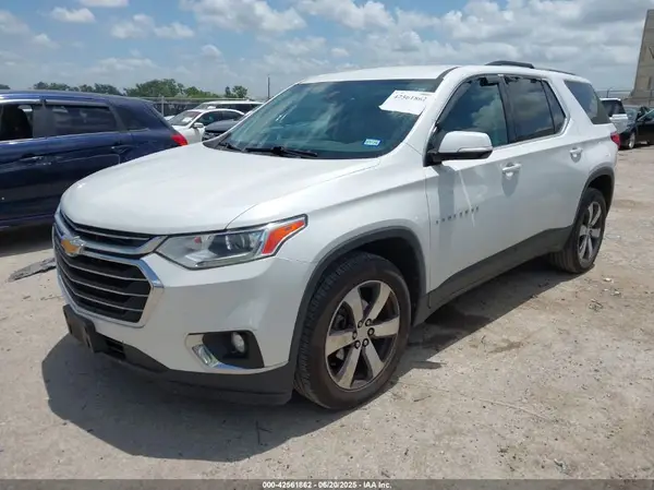1GNERHKW5JJ137319 2018 CHEVROLET TRAVERSE - Image 2