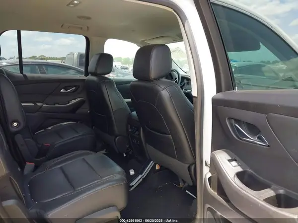 1GNERHKW5JJ137319 2018 CHEVROLET TRAVERSE - Image 8