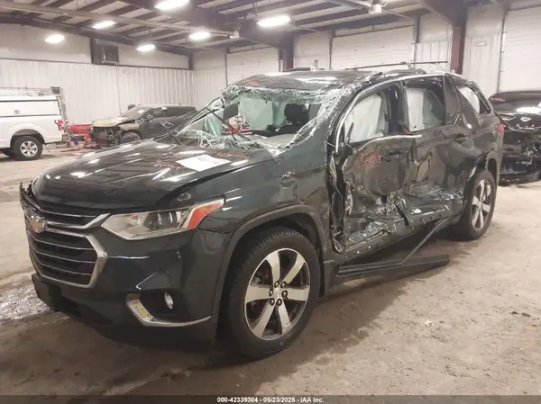 1GNERHKW5JJ140639 2018 CHEVROLET TRAVERSE - Image 2