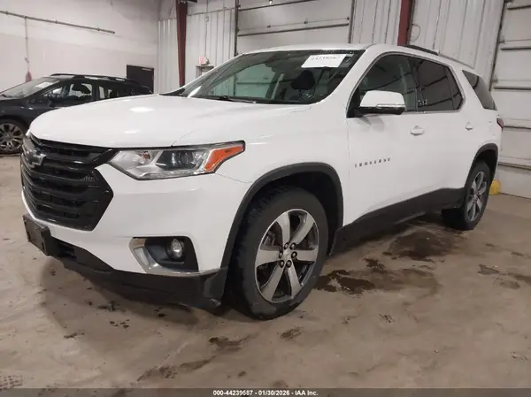 1GNERHKW5JJ141452 2018 CHEVROLET TRAVERSE - Image 2