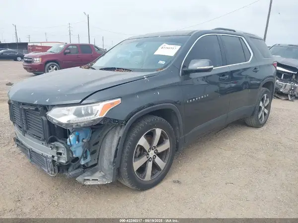 1GNERHKW5JJ153651 2018 CHEVROLET TRAVERSE - Image 2