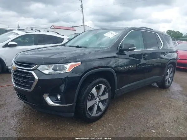 1GNERHKW5JJ235542 2018 CHEVROLET TRAVERSE - Image 2