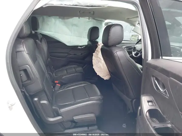 1GNERHKW6JJ149950 2018 CHEVROLET TRAVERSE - Image 8